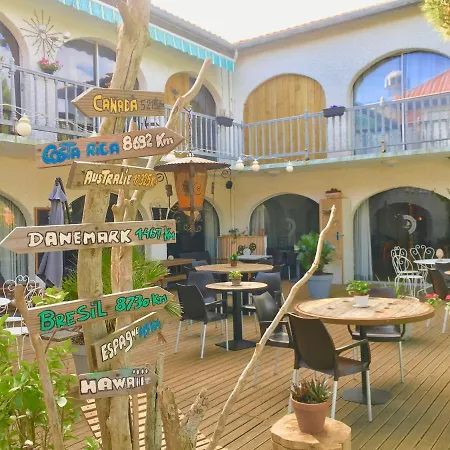 L'ecume Des Jours Отель