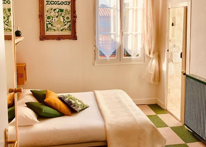 L'ecume Des Jours Отель 2*