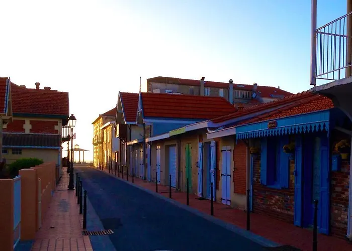 Отель L'ecume Des Jours 2*