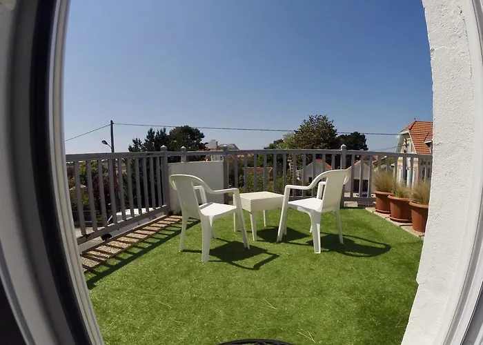 L'ecume Des Jours Отель 2*