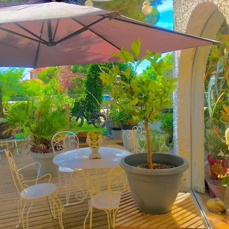 Hotel L'ecume Des Jours Soulac-sur-Mer