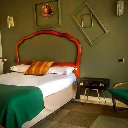 L'ecume Des Jours Hotel 2*