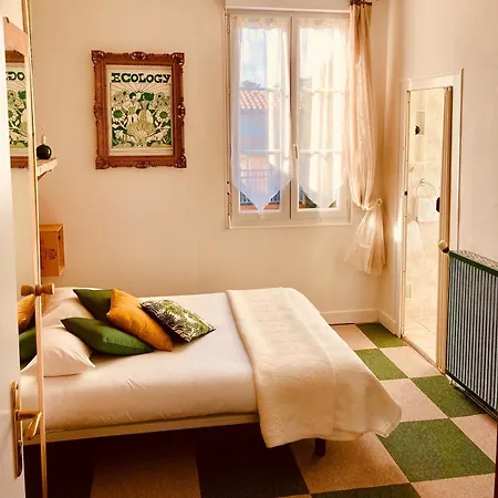L'ecume Des Jours Hotel 2*