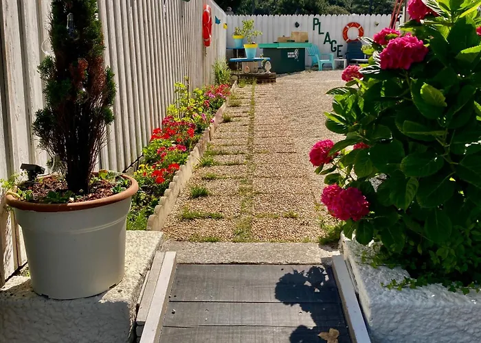 Hotel L'ecume Des Jours 2*