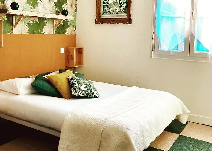 L'ecume Des Jours Hotel 2*